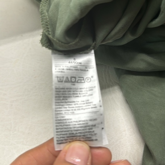 Banana Republic green army jumpsuit size 6 NWT long sleeve - Picture 10 of 10